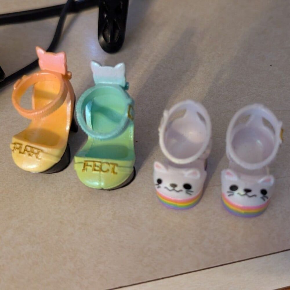 Na Na Na Surprise Doll 2 Pairs of Shoes Cats